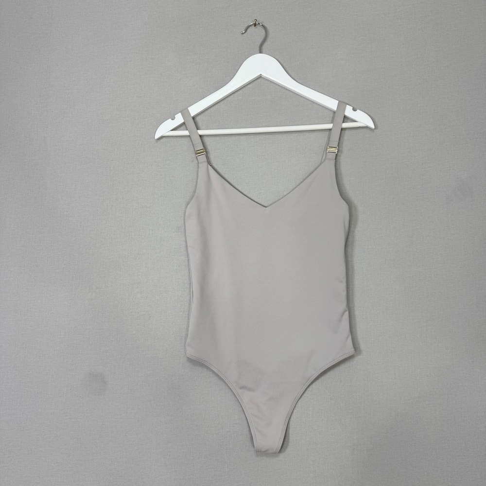 Babaton Aritzia Contour Bodysuit Womens S Gray V-Neck Slimming Minimalist Cami